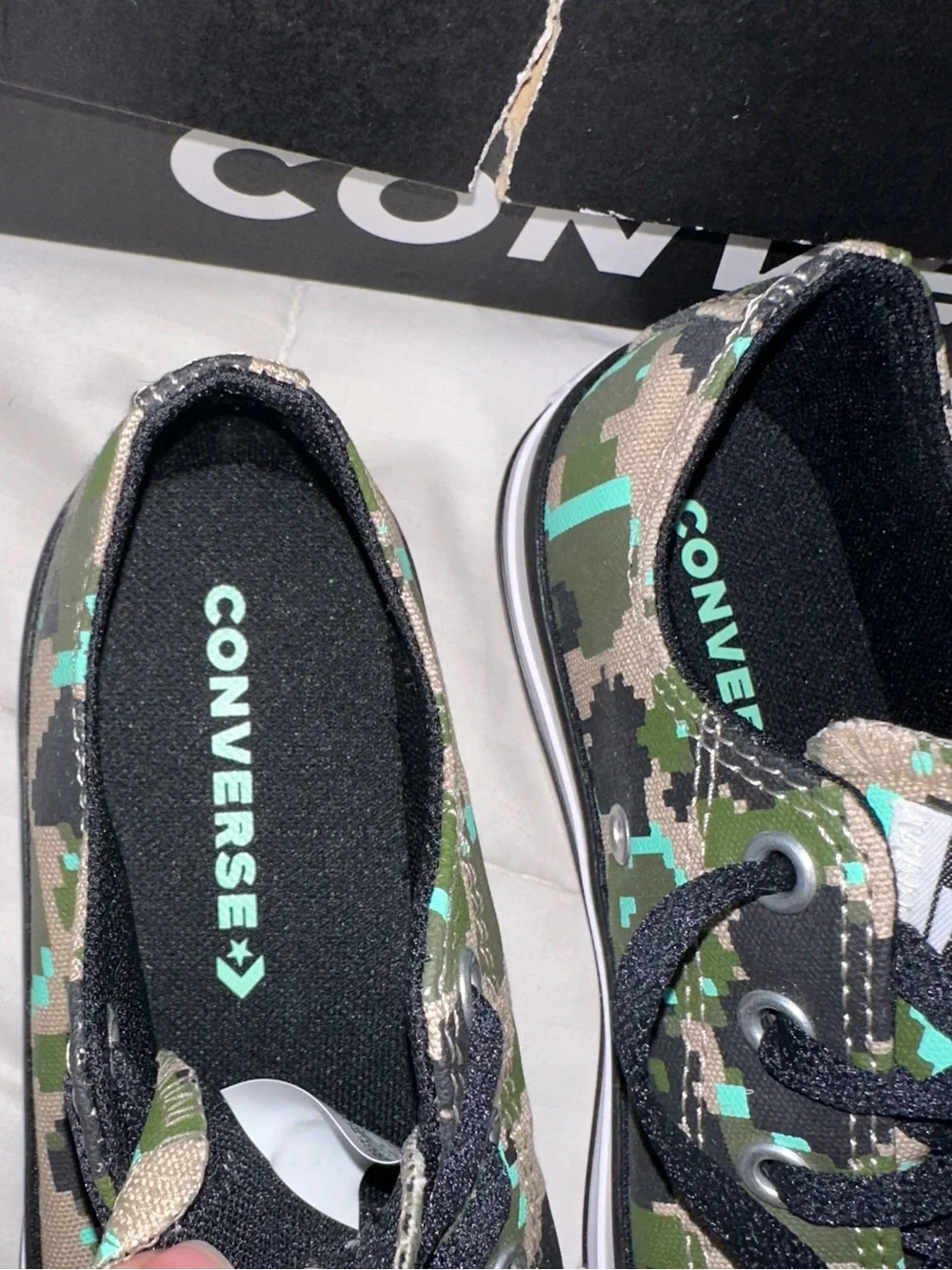 Converse Camouflage Low Top Sneakers in Green, Black, Tan